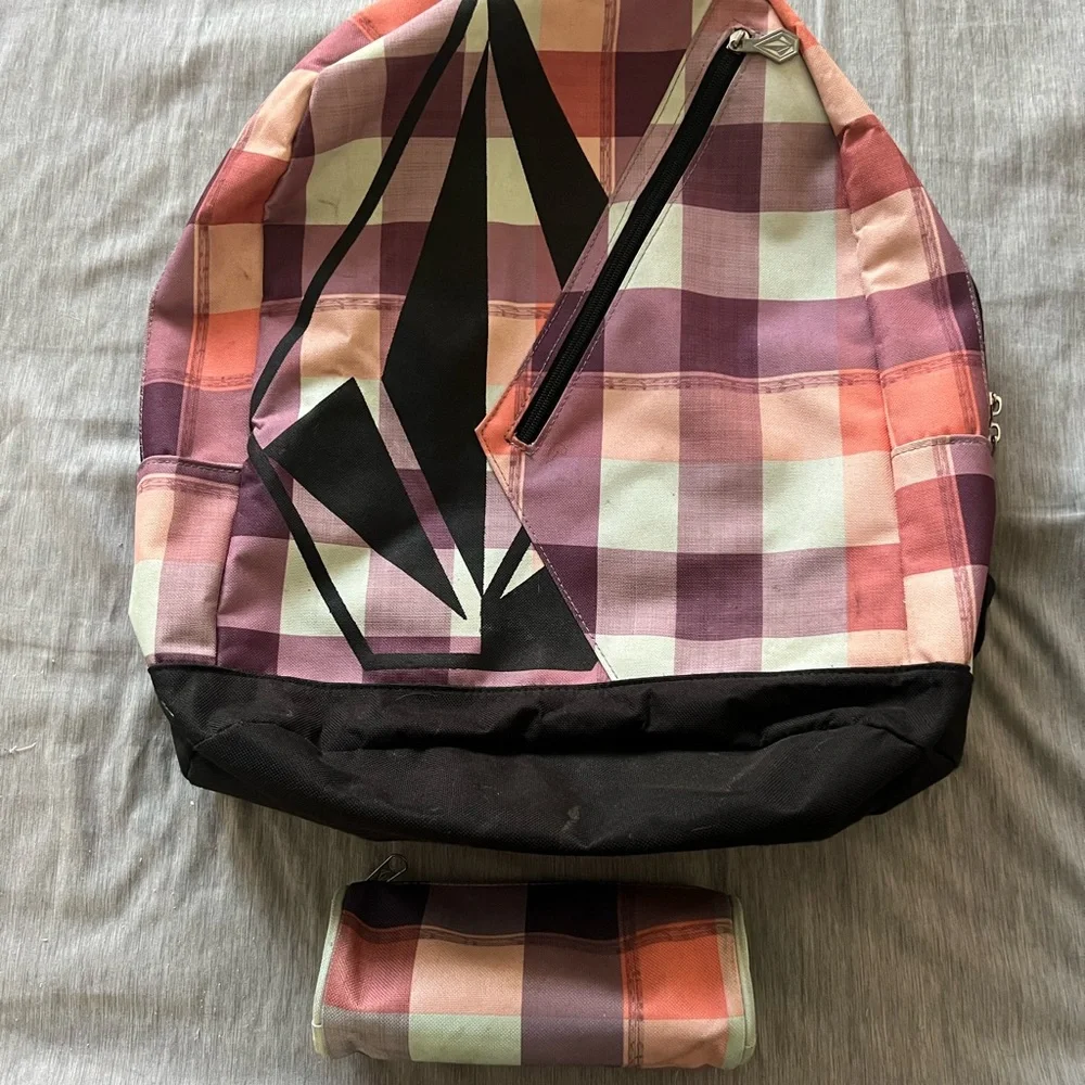 Volcom Backpack - Picture 2 of 9